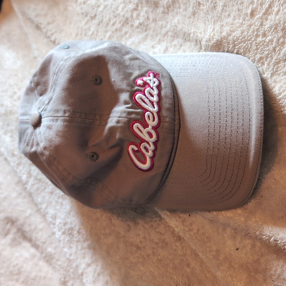 Cabela's khaki ball cap hat